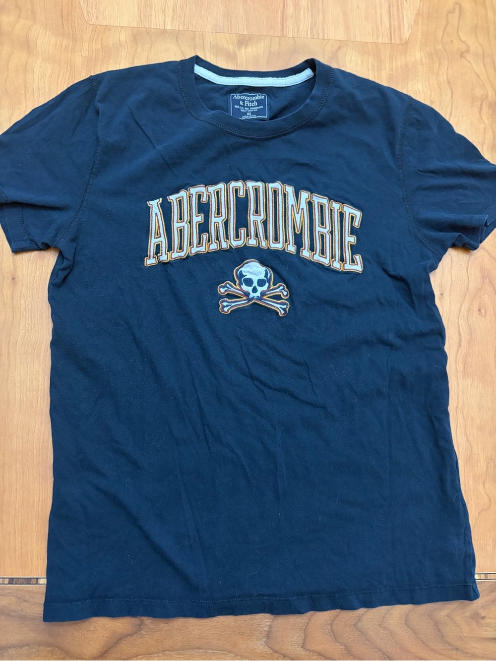 Abercrombie & Fitch Navy Crewneck Logo Tee
